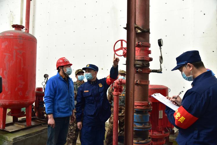 湖北宜城: 消防,民兵多部门配合为企业进行安检